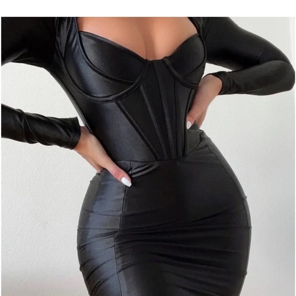 House of CB Black Long Sleeve Grazia Dress Size M (fits like a size 4) - Picture 2 of 8